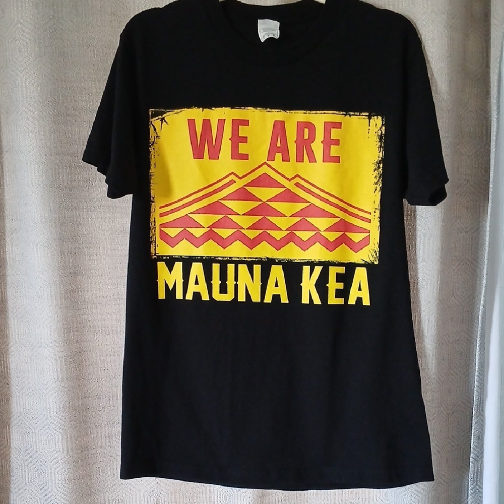 Black 'We Are Mauna Kea' Graphic T-Shirt